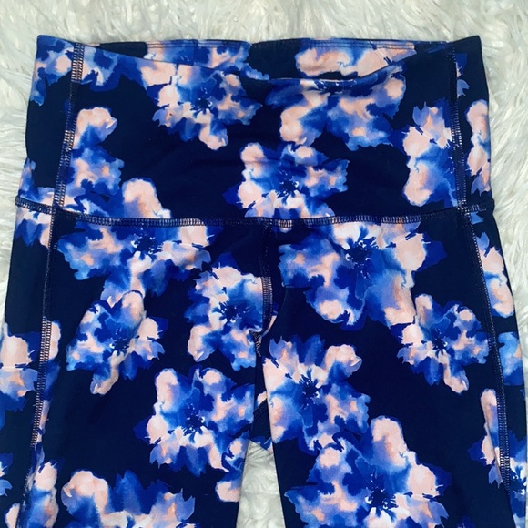 ‼️ Beautiful Pattern Stylish Leggings - Picture 3 of 7